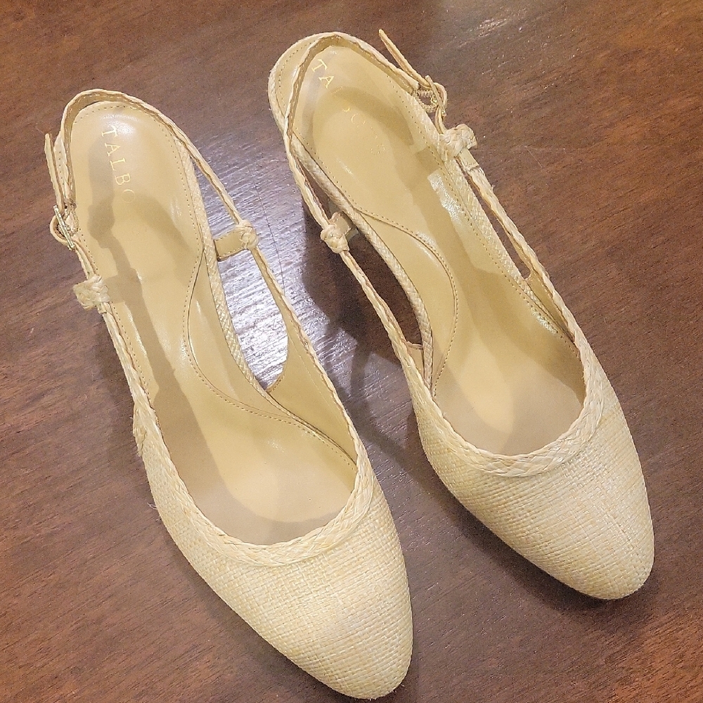 TALBOTS IRENE SLINGBACK BLOCK HEELS 10  TAN